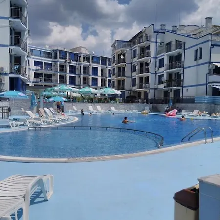Blue Bay Palace *